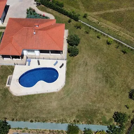 Avec Piscine Privee *