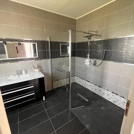 Avec Piscine Privee *