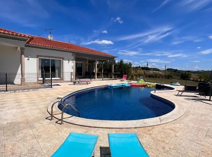 Avec Piscine Privee * Varè