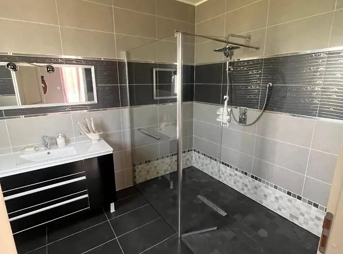 Avec Piscine Privee *